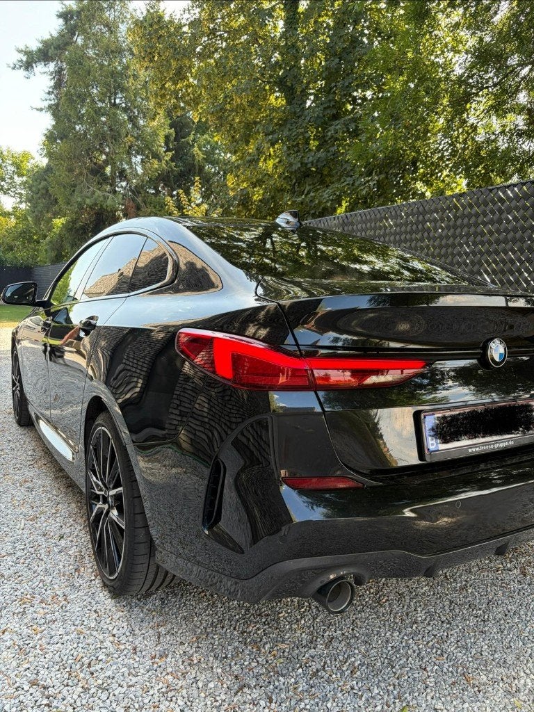 BMW 218D M PAKKET GR.COUPE.NOVEMBER 2022, Auto's, 116 g/km, 4 cilinders, Leder en Stof, Zwart