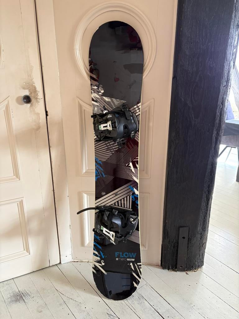 Snowboard Flow met bindingen incl tas, Sport en Fitness, Ophalen, Gebruikt, Board