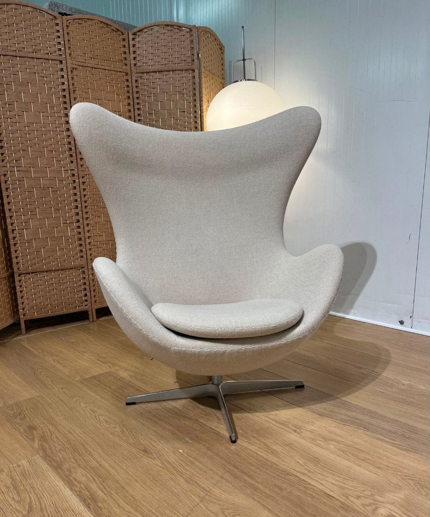 ÉTAT NEUF Fritz Hansen Egg Chair fauteuil + certificat, 75 à 100 cm, Design Fauteuils Fritz Hansen, Enlèvement ou Envoi, Comme neuf