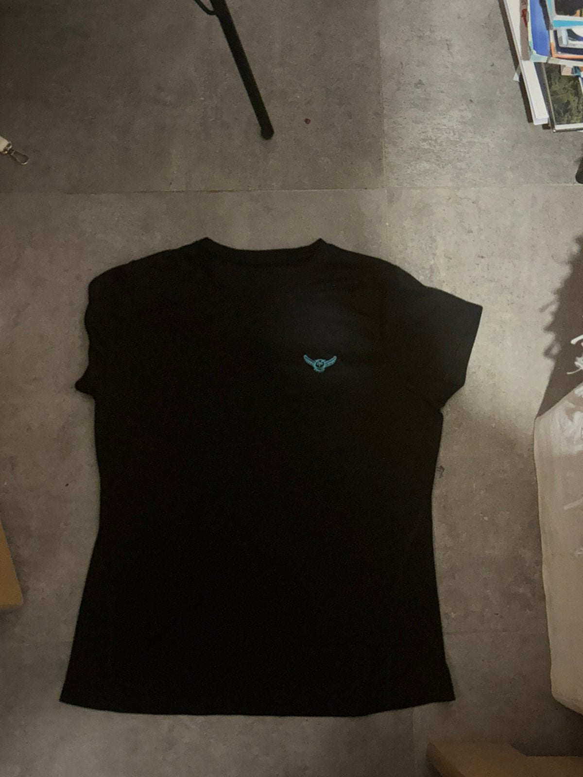 Avant uniform: lo t-shirt, Ophalen, Zo goed als nieuw, Maat 36 (S)