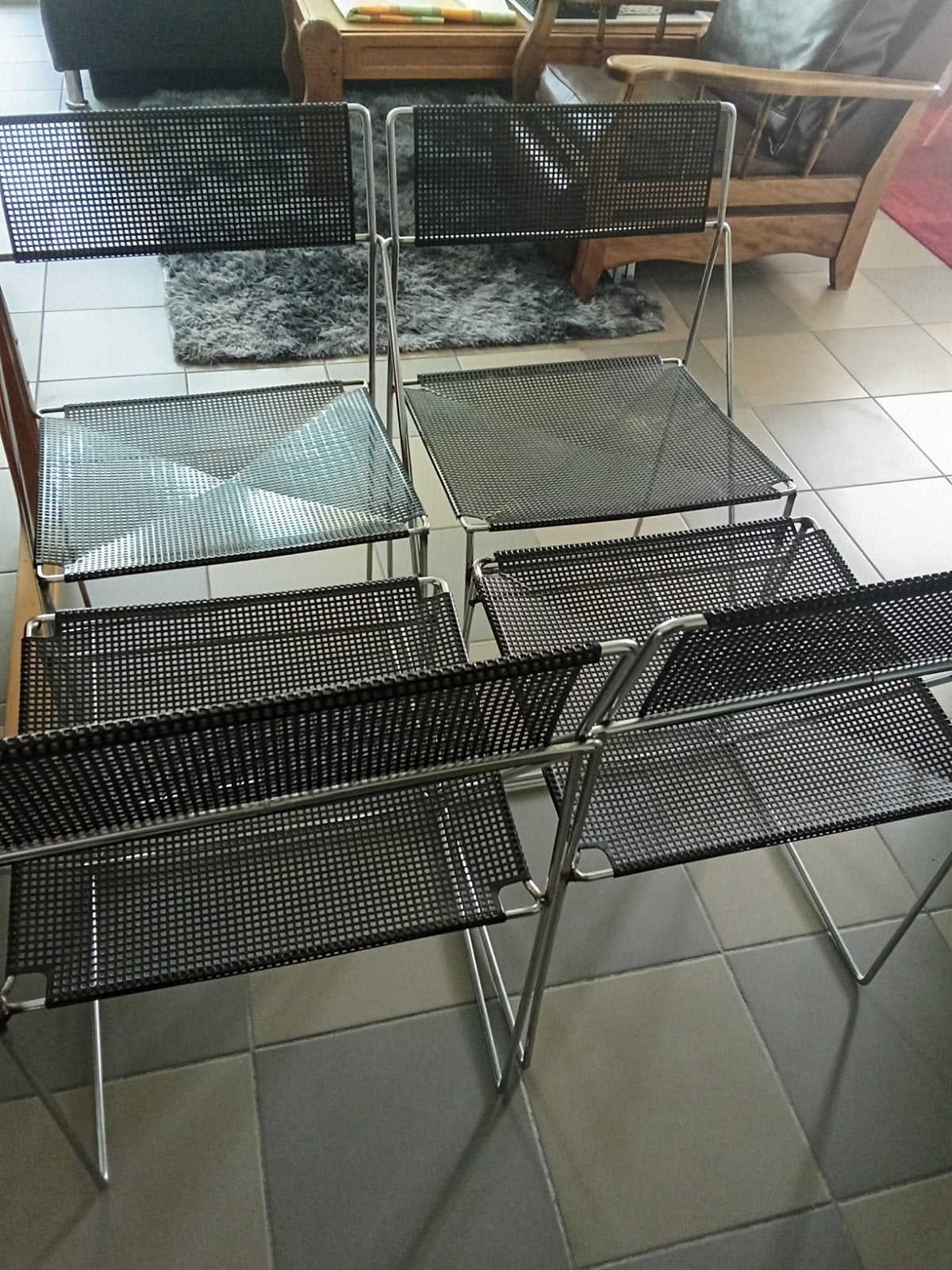 Chaises, Enlèvement