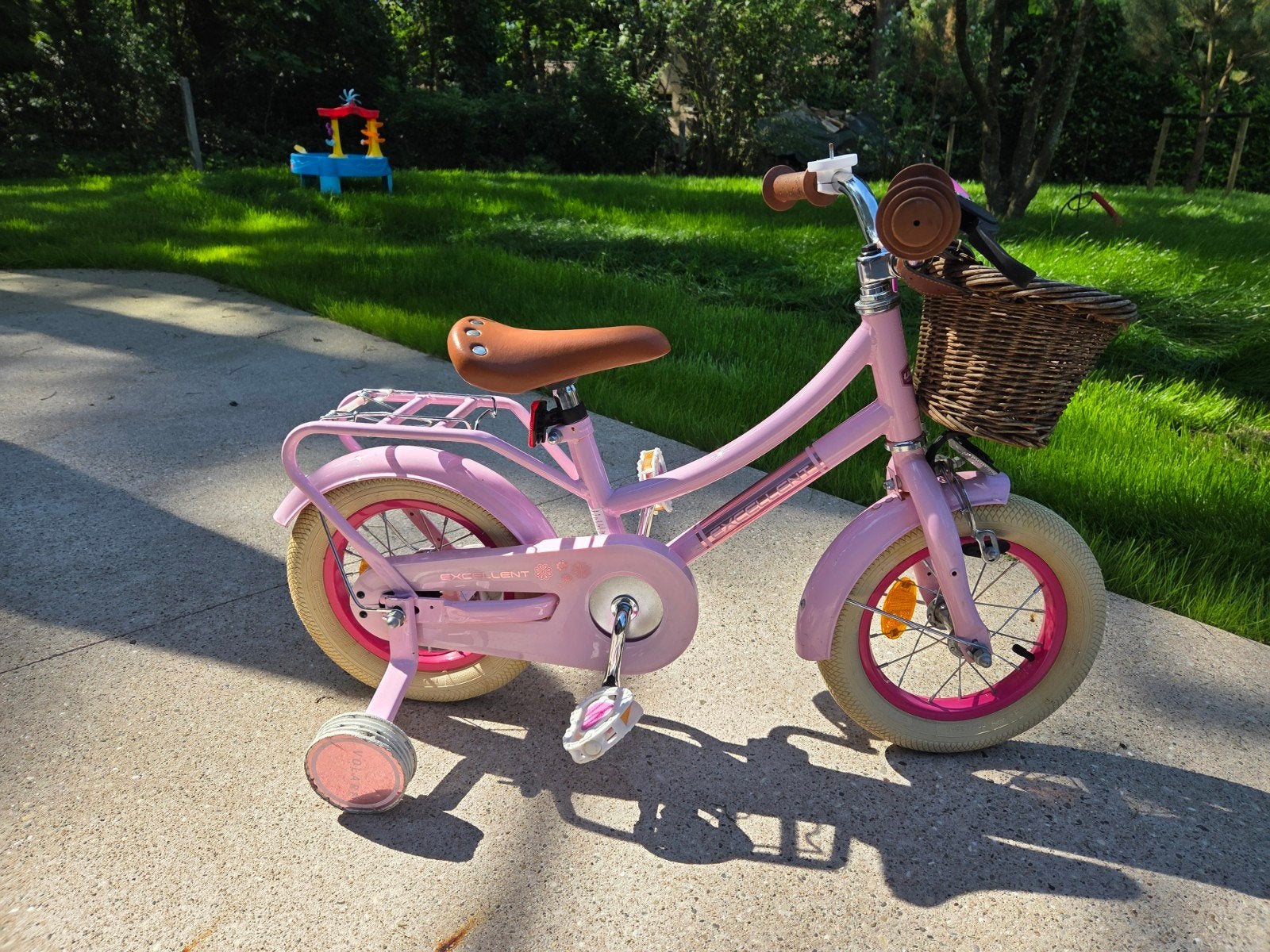 Eerste kinderfietsje voor meisjes, Ophalen
