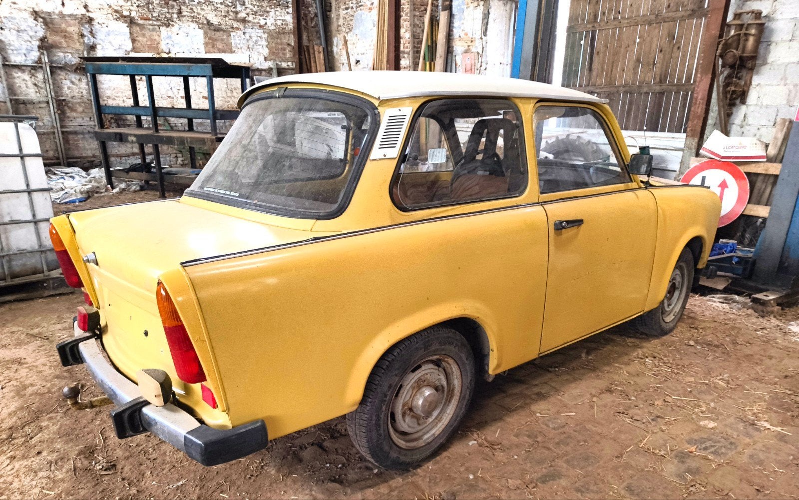 Trabant 601 Luxe, foto 2