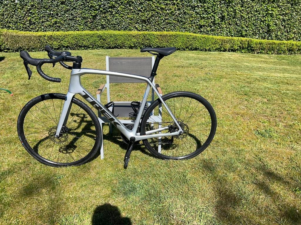 Trek - Emonda SL 5 DISC 2022, Fietsen en Brommers, 28 inch, Nieuw, Meer dan 20 versnellingen, Schijfrem