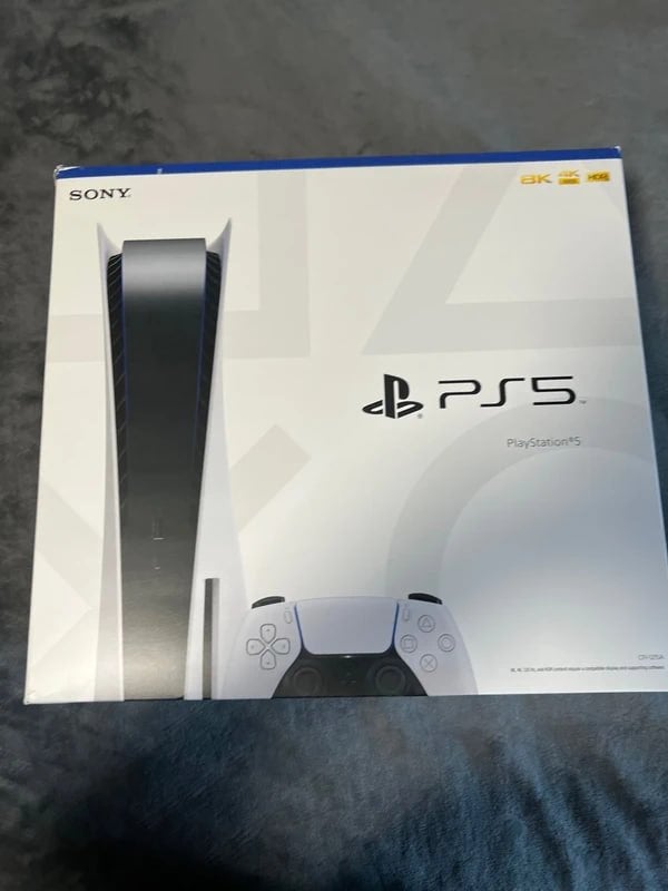 Sony PlayStation 5 825GB disc edition + 2 controllers, Ophalen of Verzenden, Zo goed als nieuw, Playstation 5