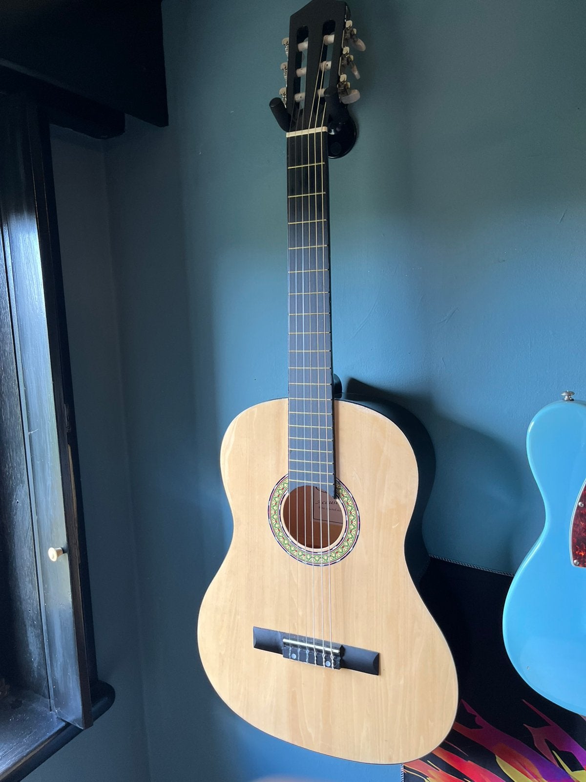 Akoestische gitaar . Linkshandig ., Ophalen, Zo goed als nieuw