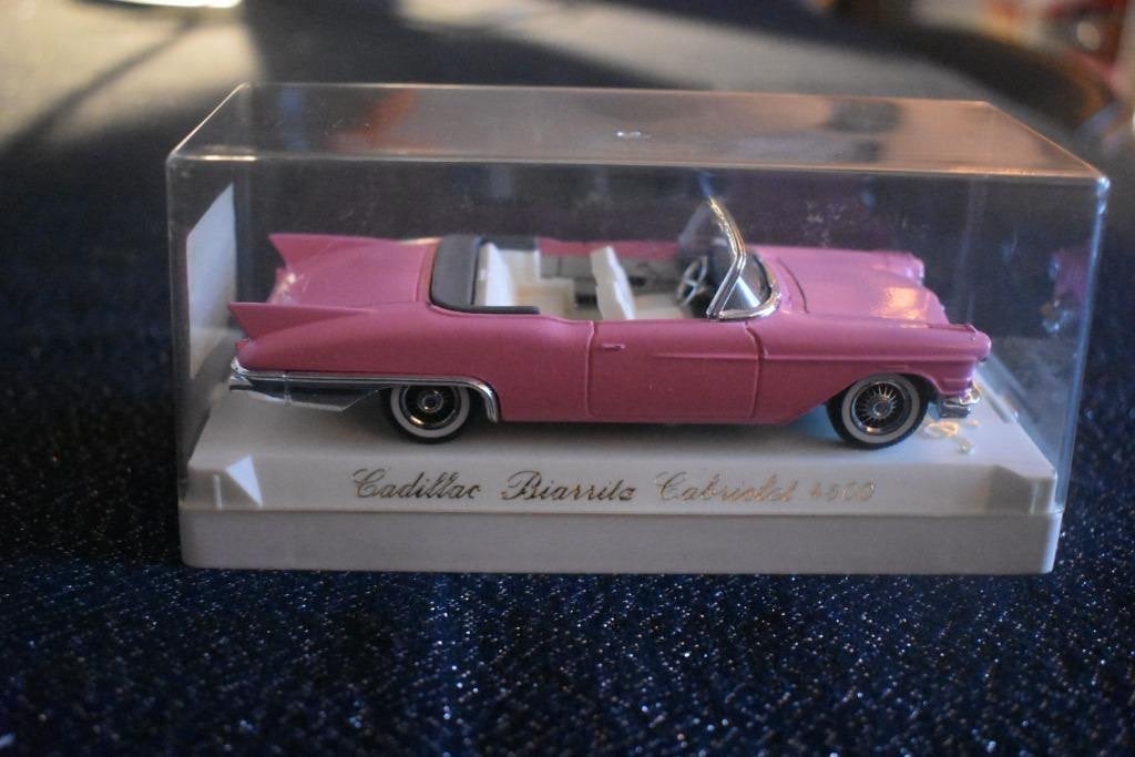 Solido - 1:43 - pink Cadillac Nieuwstaat -, Ophalen of Verzenden, Zo goed als nieuw, Solido