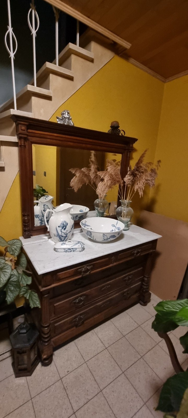 Antieke houten commode met marmeren blad en spiegel., Enlèvement