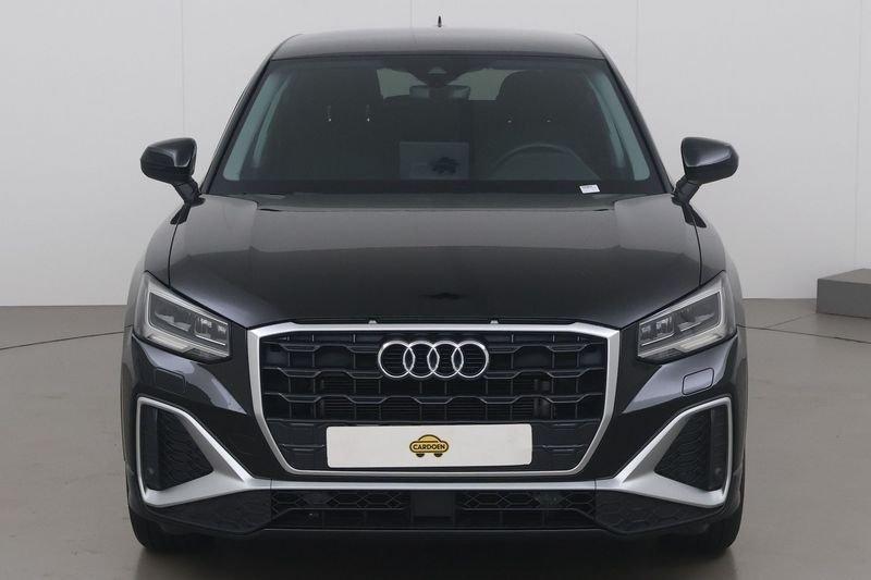 Audi Q2 35 tfsi business edition s line 150 AT, Auto's, Audi, Automaat, 1380 kg, Overige bekleding, Zwart