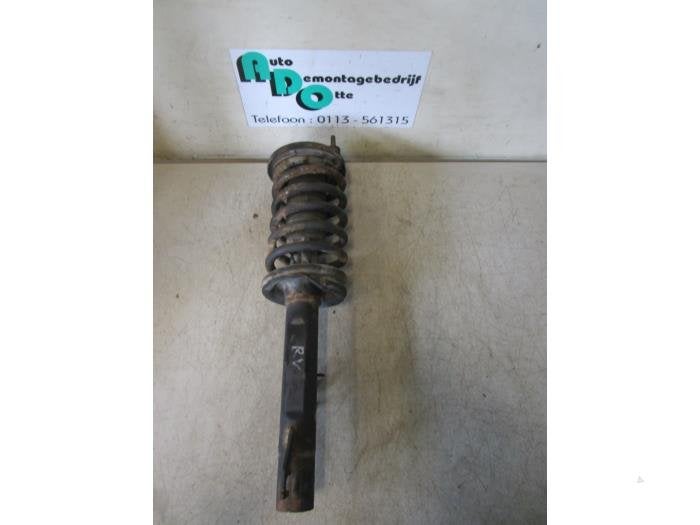 Barre amortisseur avant droit d'un Alfa Romeo 166 (166 98-), -, 3 mois de garantie, Utilisé, Alfa Romeo