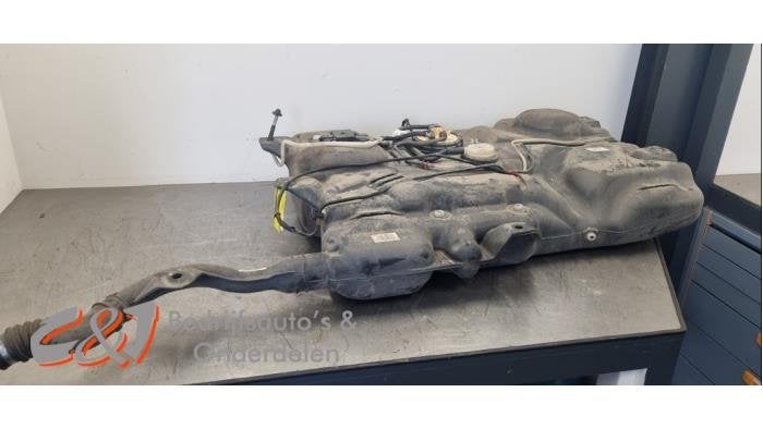 Réservoir de carburant d'un Renault Trafic, Autos : Pièces & Accessoires, Systèmes à carburant, Renault, Utilisé, 3 mois de garantie
