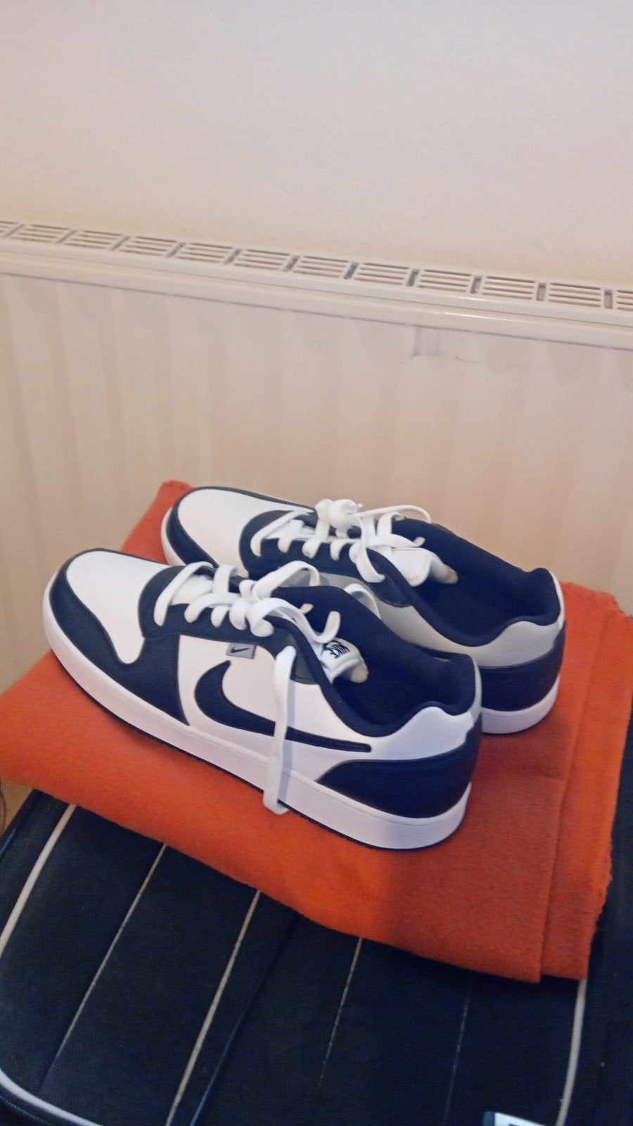 Nike Ebernon Prem Low, Enlèvement ou Envoi, Comme neuf, Chaussures