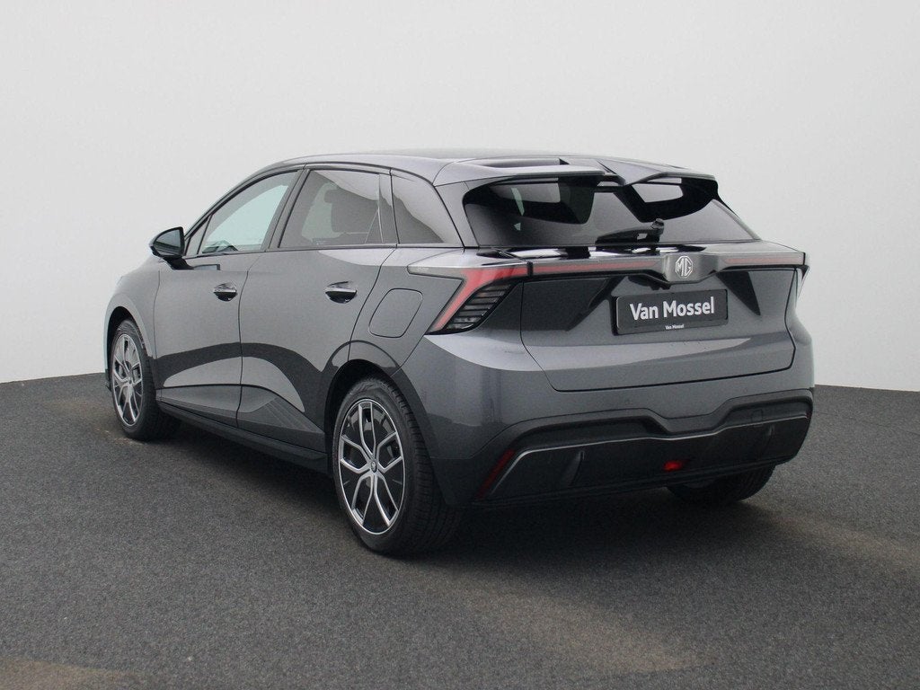 MG MG4 64 kWh Luxury (automatique), Autos, Argent ou Gris, Achat, 5 portes, 5 places