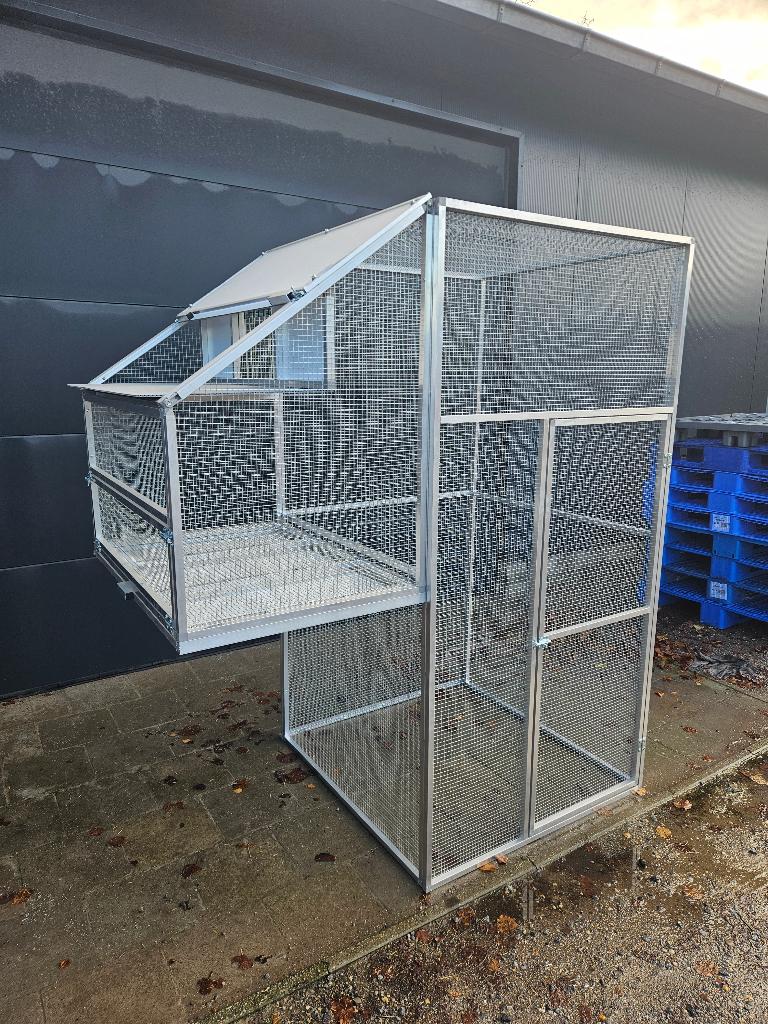 aluminium duivenren met spoetnik, Dieren en Toebehoren
