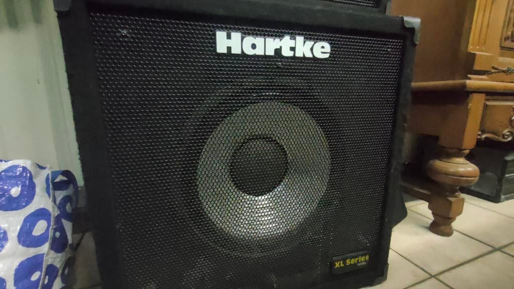 Cabine basse Hartke 15 pouces, Musique & Instruments, Enlèvement