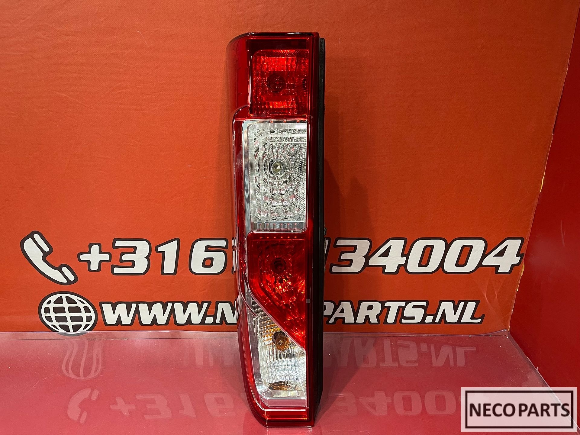 RENAULT MASTER ACHTERLICHT 265500023r ORIGINEEL, Renault, -, Utilisé, -