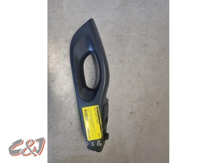 Commutateur vitre électrique d'un Renault Trafic, Renault, -, 3 mois de garantie, Utilisé
