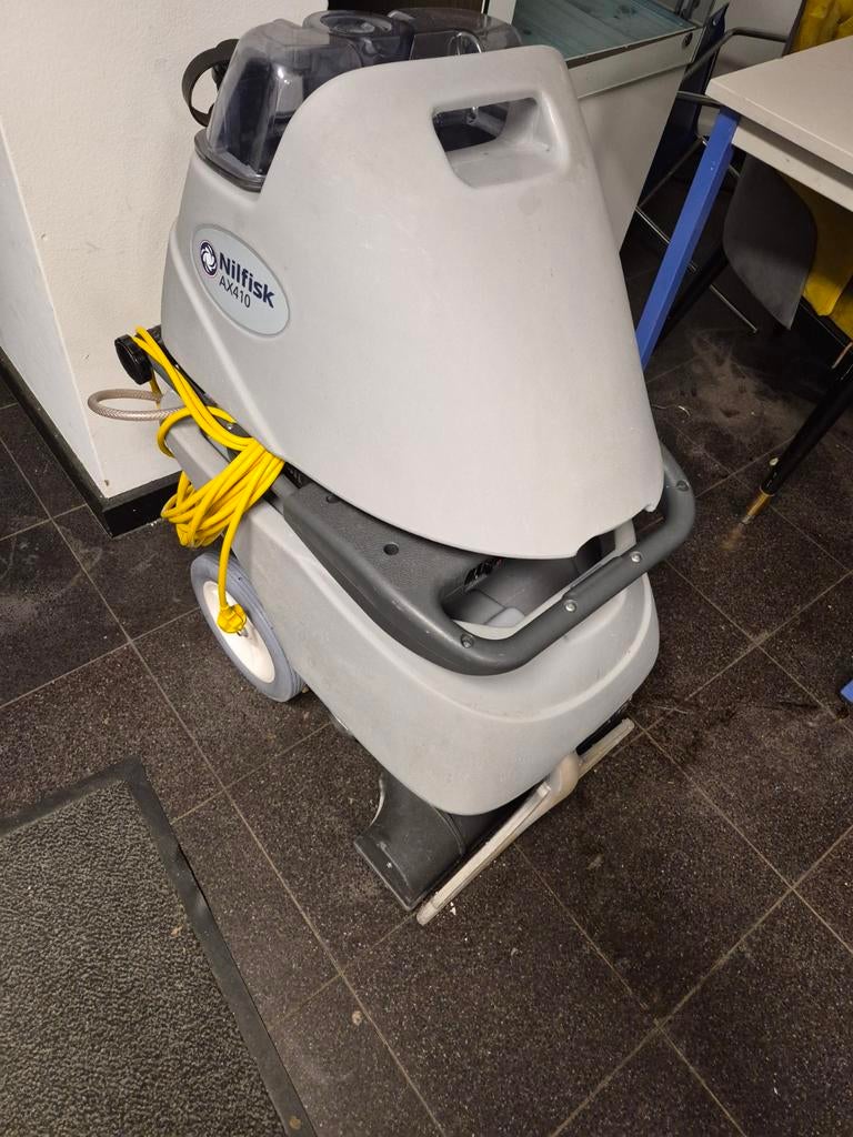 Professioneel Nilfisk-kampioen, Zakelijke goederen, Ophalen