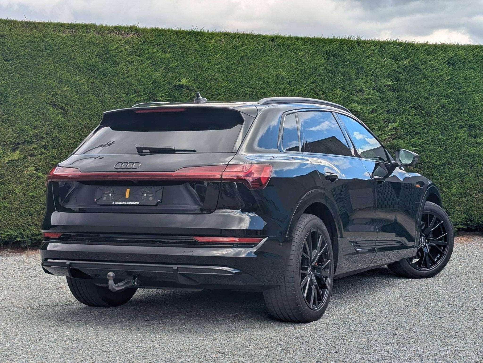 Audi Q8 e-tron !verkocht! (Q8) 2x s-line- ambiance - trekhaa, Gebruikt, Zwart, 468 km, 408 pk