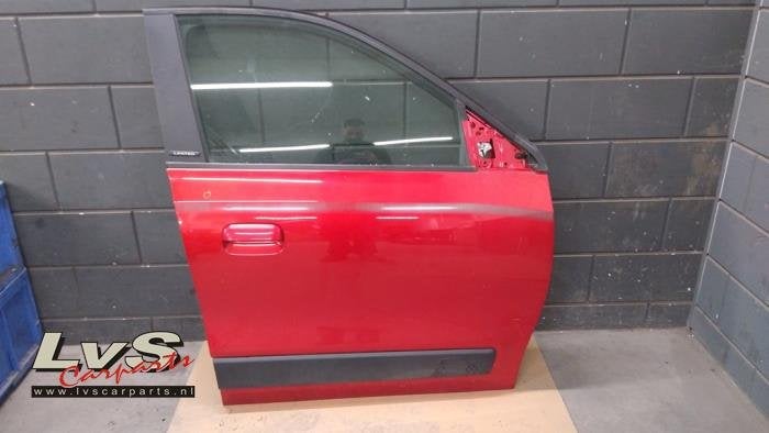 Portière 4portes avant droite d'un Renault Twingo (TENNP), Renault, -, 3 mois de garantie, Utilisé