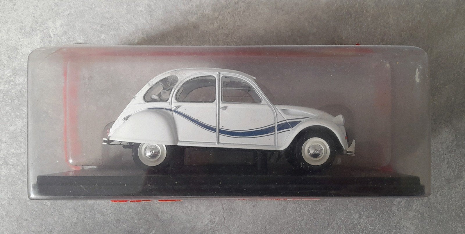 Figurine voiture citroën, Ophalen, Zo goed als nieuw