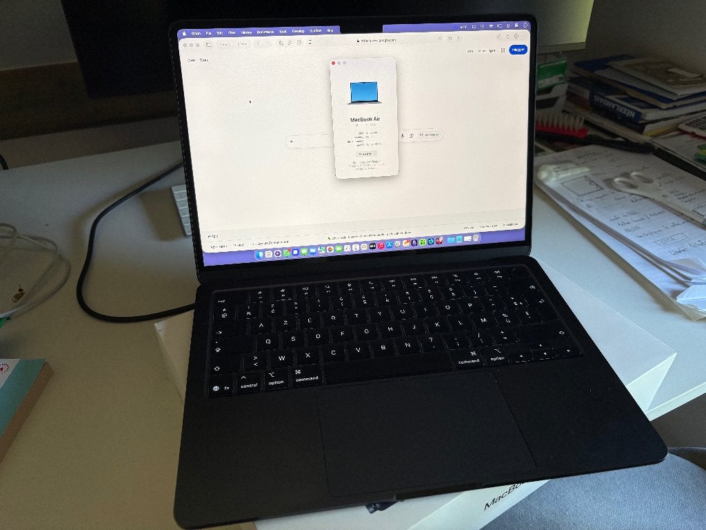 Apple MacBook Air 13 inch (2025) M4 (10/10) 32GB/1TB, Informatique & Logiciels, Apple Macbooks, 32 GB, 13 pouces, Comme neuf, 1 TB ou plus