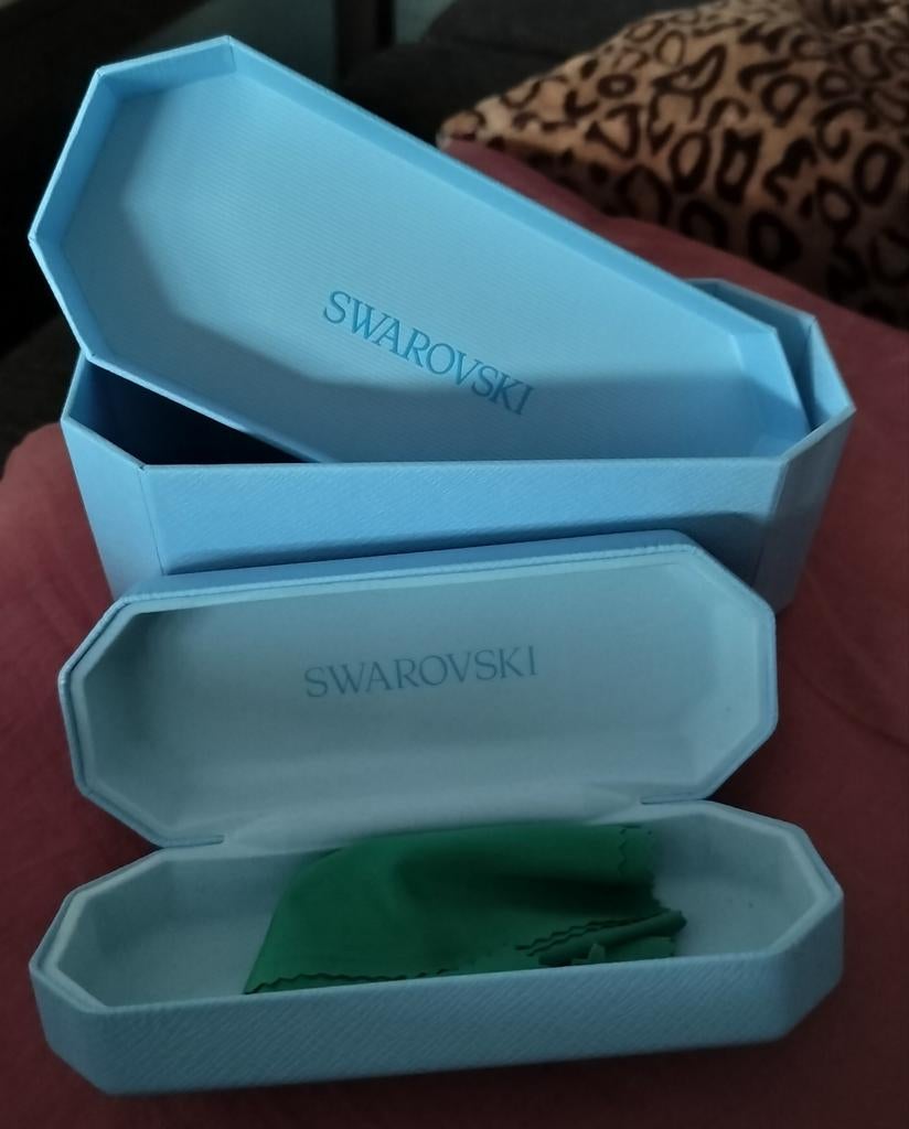 Brillendoos Swarovski, Handtassen en Accessoires, Zonnebrillen en Brillen | Dames, Ophalen of Verzenden