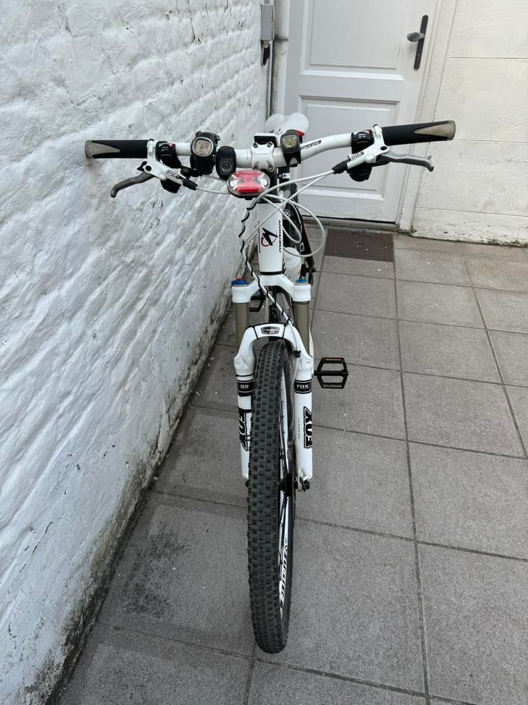 Vtt homme de la marque Merida avec frein hydraulique, Enlèvement, Comme neuf