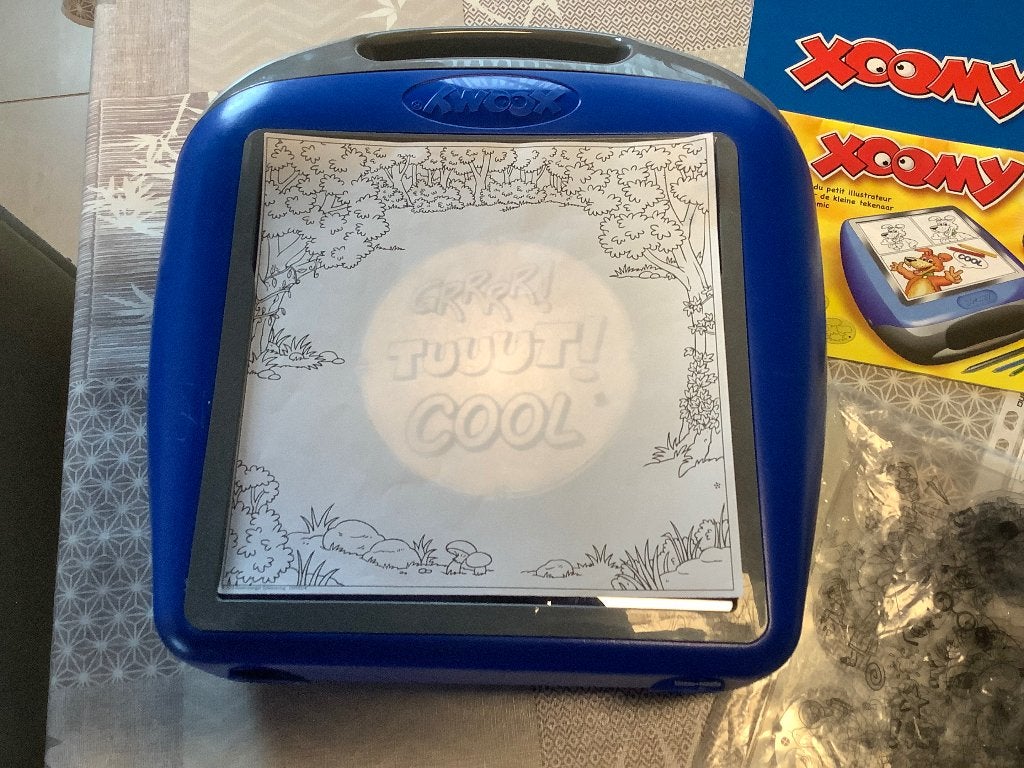 Xoomy, Hobby en Vrije tijd, Tekenen, Ophalen, Gebruikt