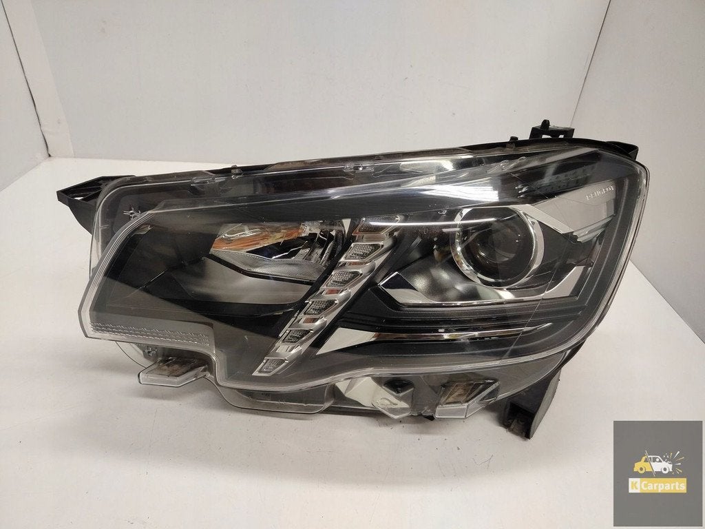 90146217, Jantes de feux LED Peugeot Rifter en parfait tat, Taurusavenue 1
2132 LS  Hoofddorp, NL, Contact.group@renault.com, Stellantis N.V.