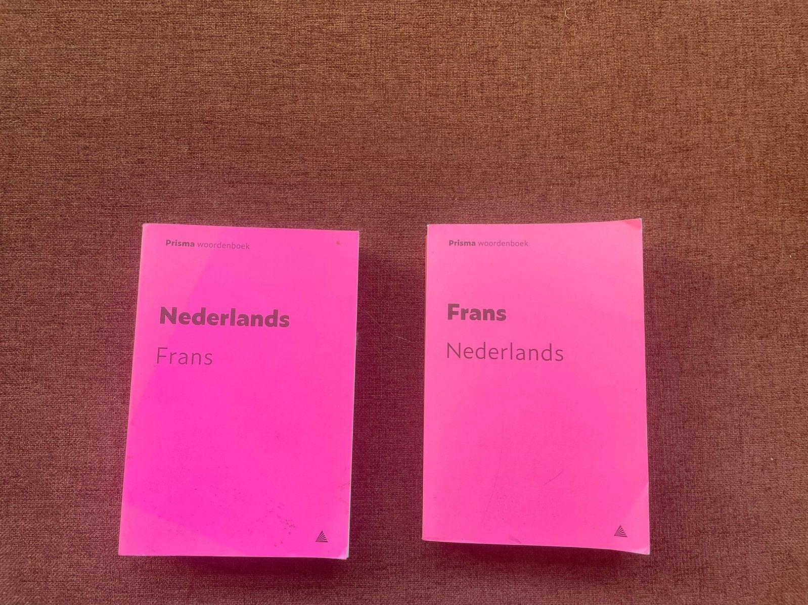 Dictionnaire du néerlandais vers le français et vice versa, Livres, Dictionnaires, Comme neuf, Enlèvement, Français, Prisma ou Spectrum