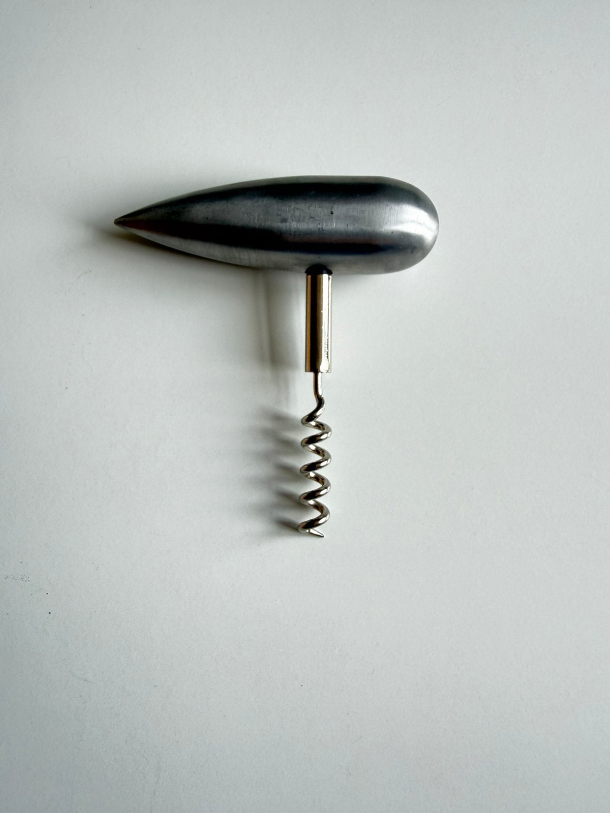 Tire-bouchon design, Enlèvement ou Envoi