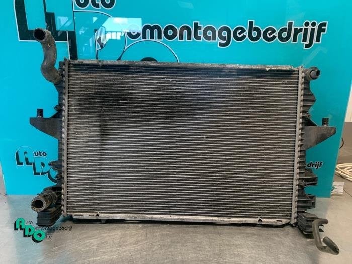 Radiateur d'un Volkswagen Transporter (Transporter 03-), Volkswagen, -, 3 mois de garantie, Utilisé