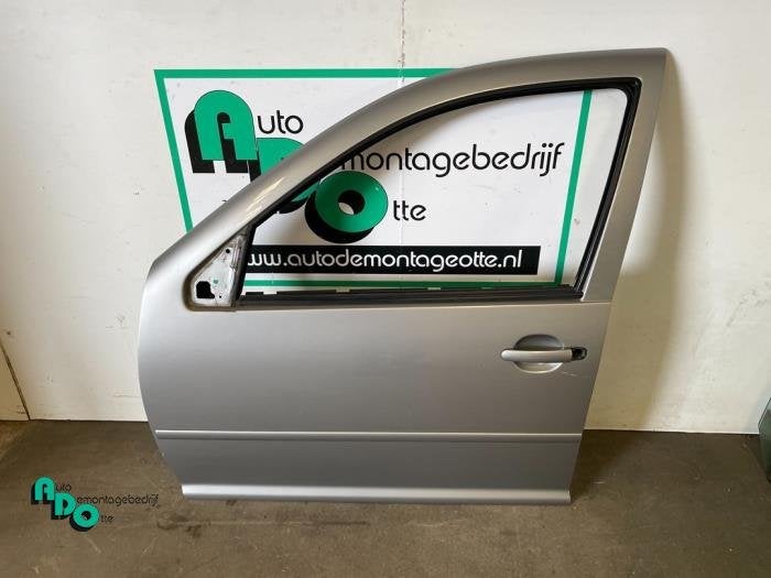 Portière 4portes avant gauche d'un Volkswagen Golf (Golf 97, Autos : Pièces & Accessoires, Volkswagen, -, 3 mois de garantie, Utilisé