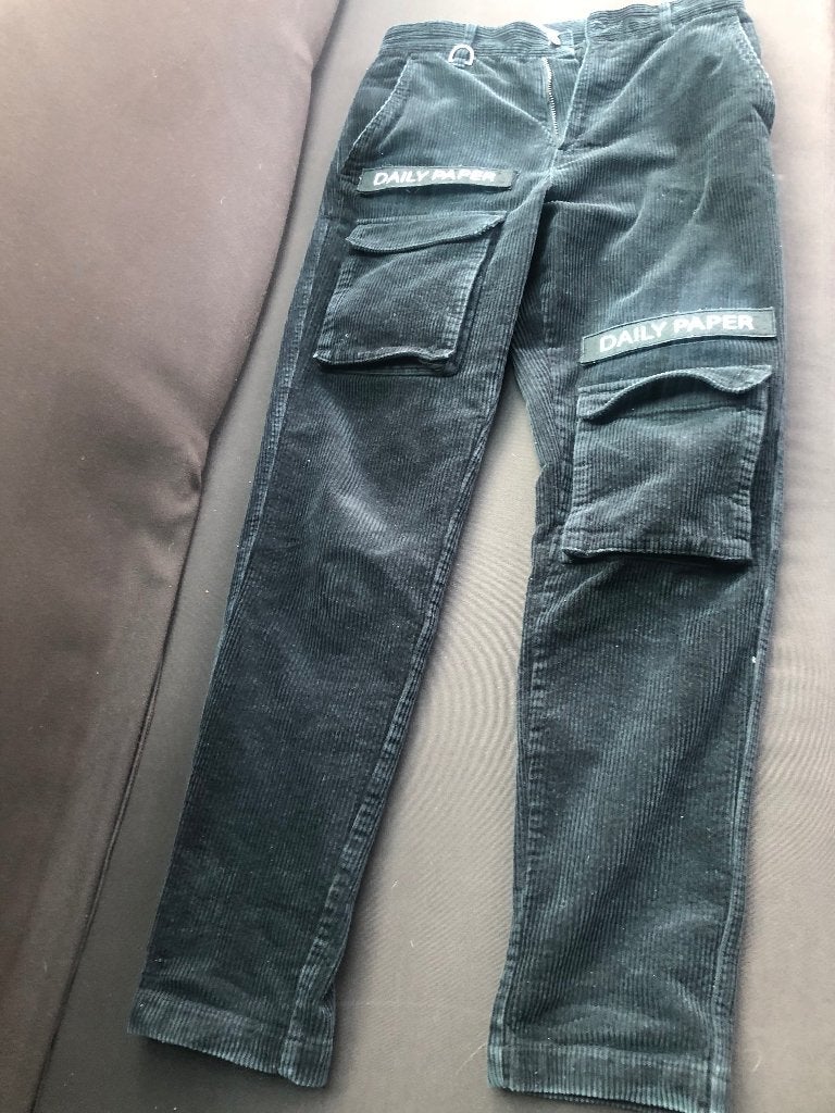 Daily Paper ribfluwelen zwarte broek maat XS, Ophalen of Verzenden, Gedragen
