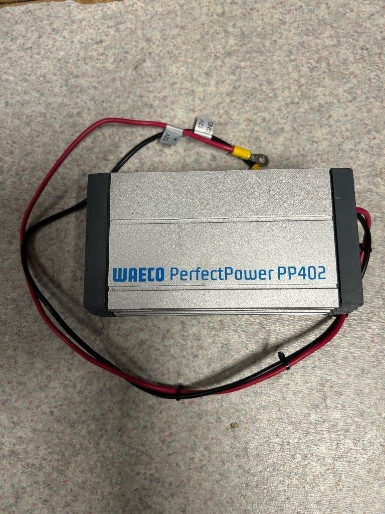 Waeco omvermer 12V- 220V, Ophalen, Gebruikt