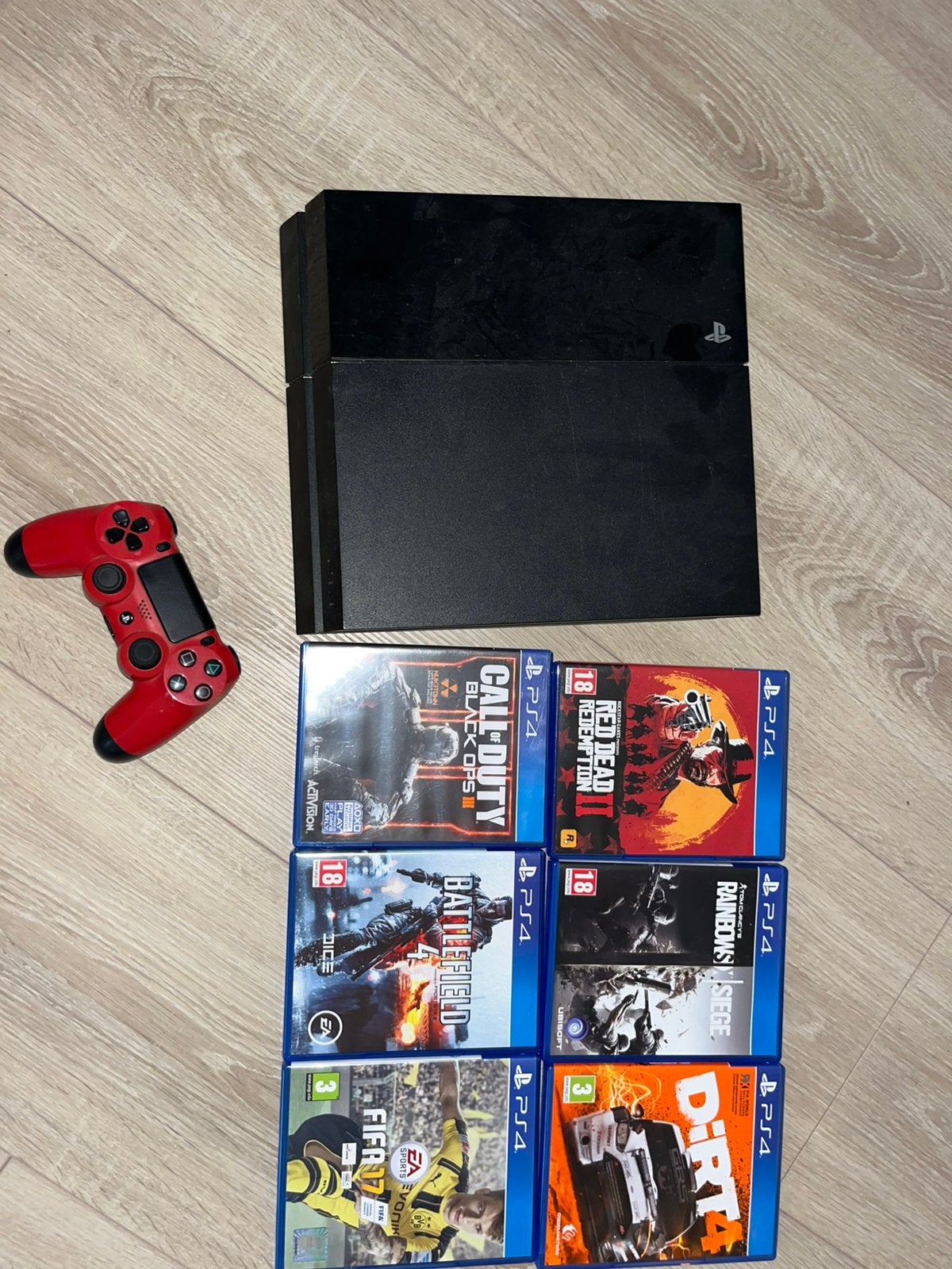 Playstation 4 (6 games + controller), 500 GB, Avec 1 manette, Enlèvement, Utilisé