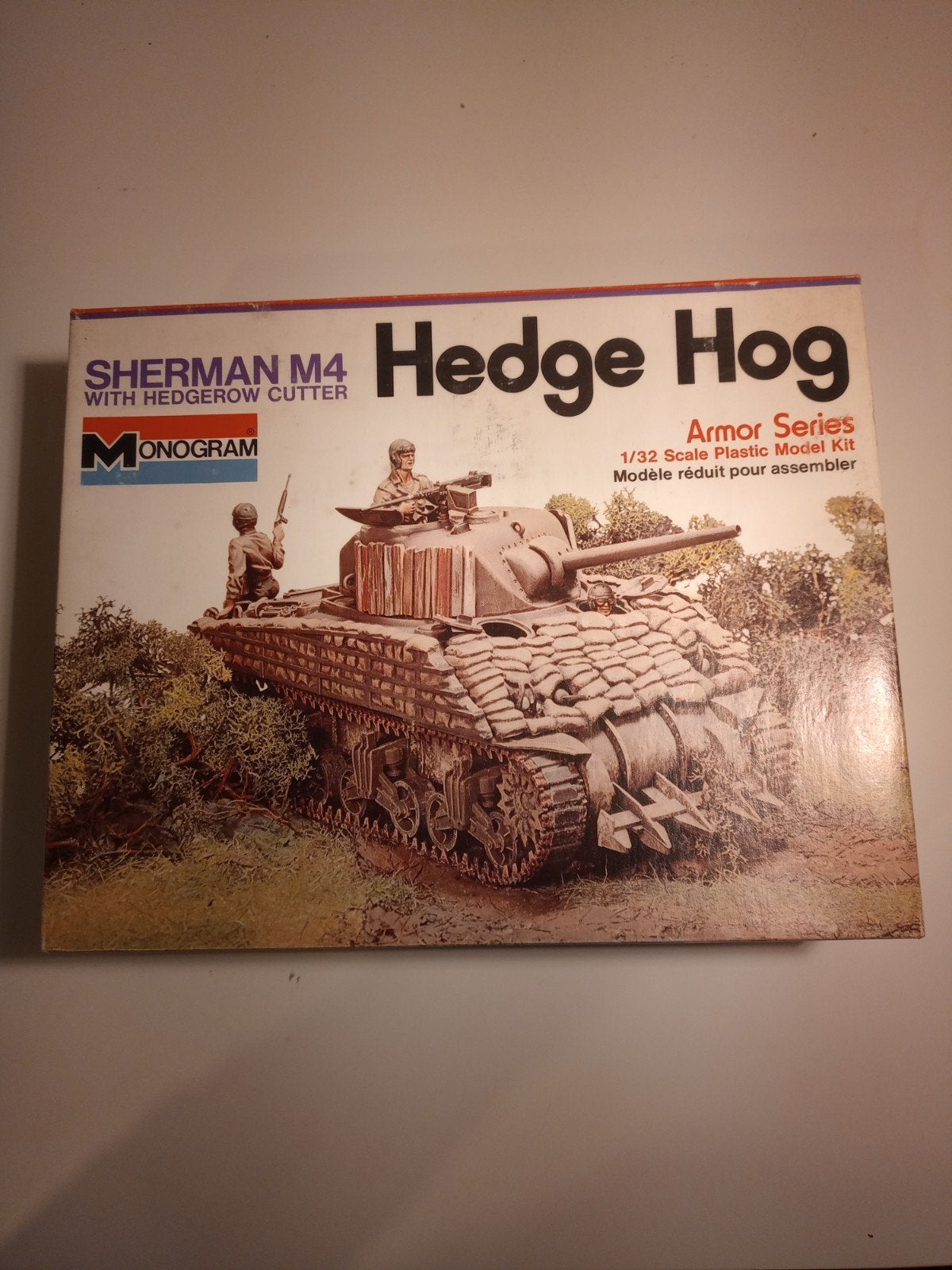 monogram 4201 Sherman M4 Hergé hog, Enlèvement, Monogram