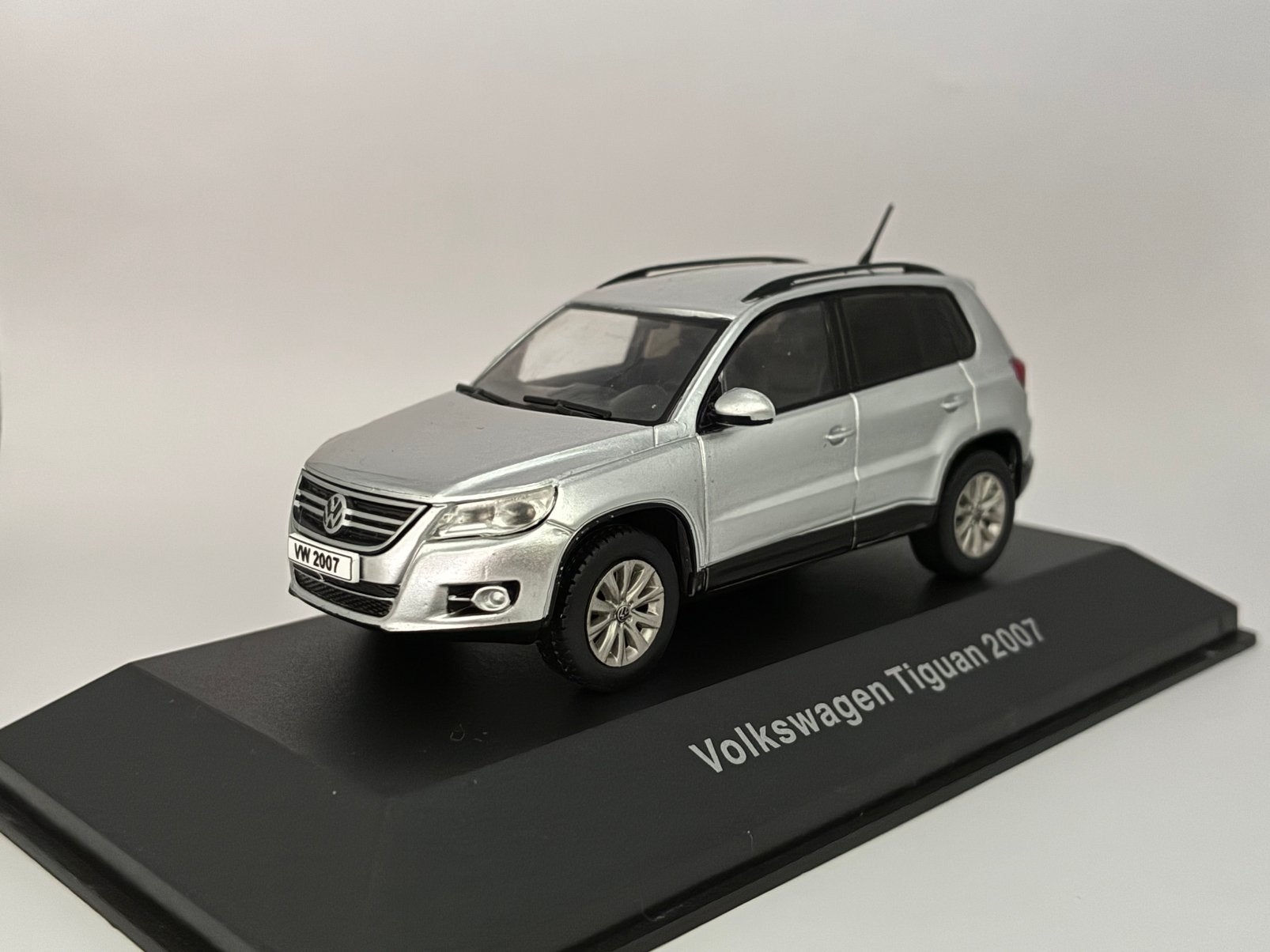 VW Tiguan MK1 (Type 5N) 2007 - Édition Concessionnaire VW, Envoi, Neuf, Voiture, Autres marques