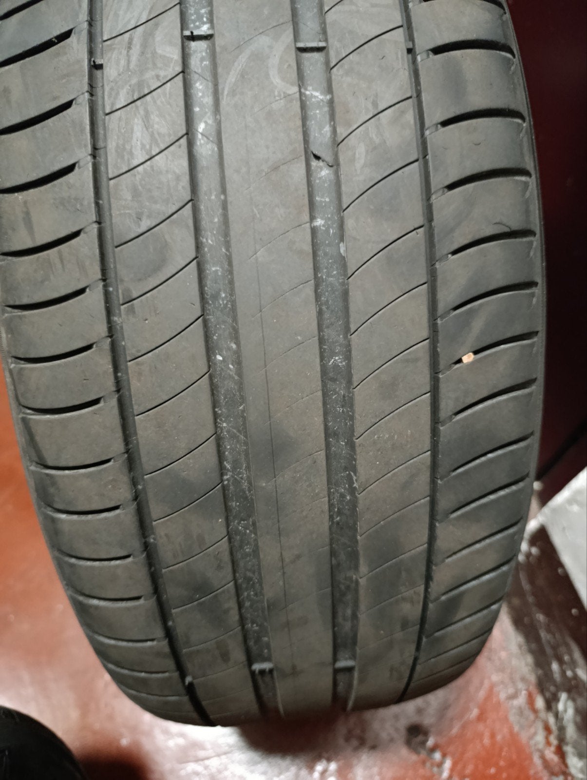 4 Pneus Michelin R18 225/50