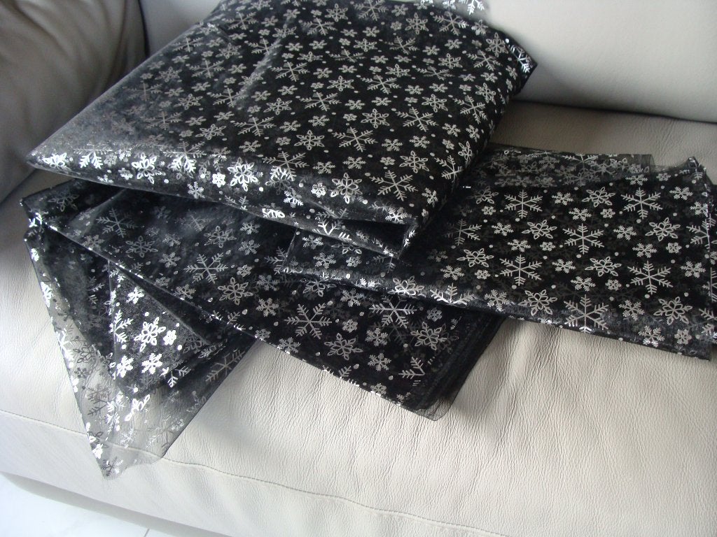 Lot 3 coupons tissus organza noir, argenté transparent neuf, Hobby & Loisirs créatifs, Tissus & Chiffons, Neuf, Satin ou Soie