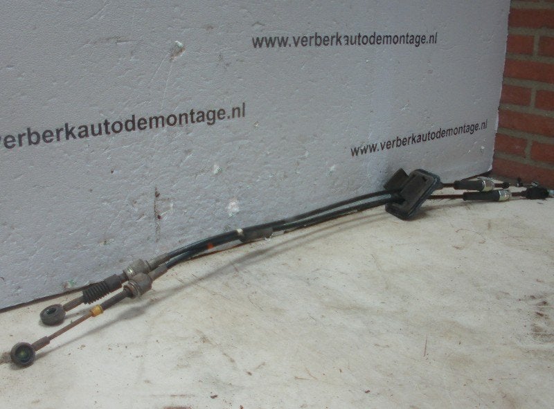 CABLE DE CHANGEMENT DE VITESSE Ford Ka II (55222343-), Henry-Ford-Straße  1
50735  Köln, DE, Ford-Werke GmbH, Kunden@ford.com