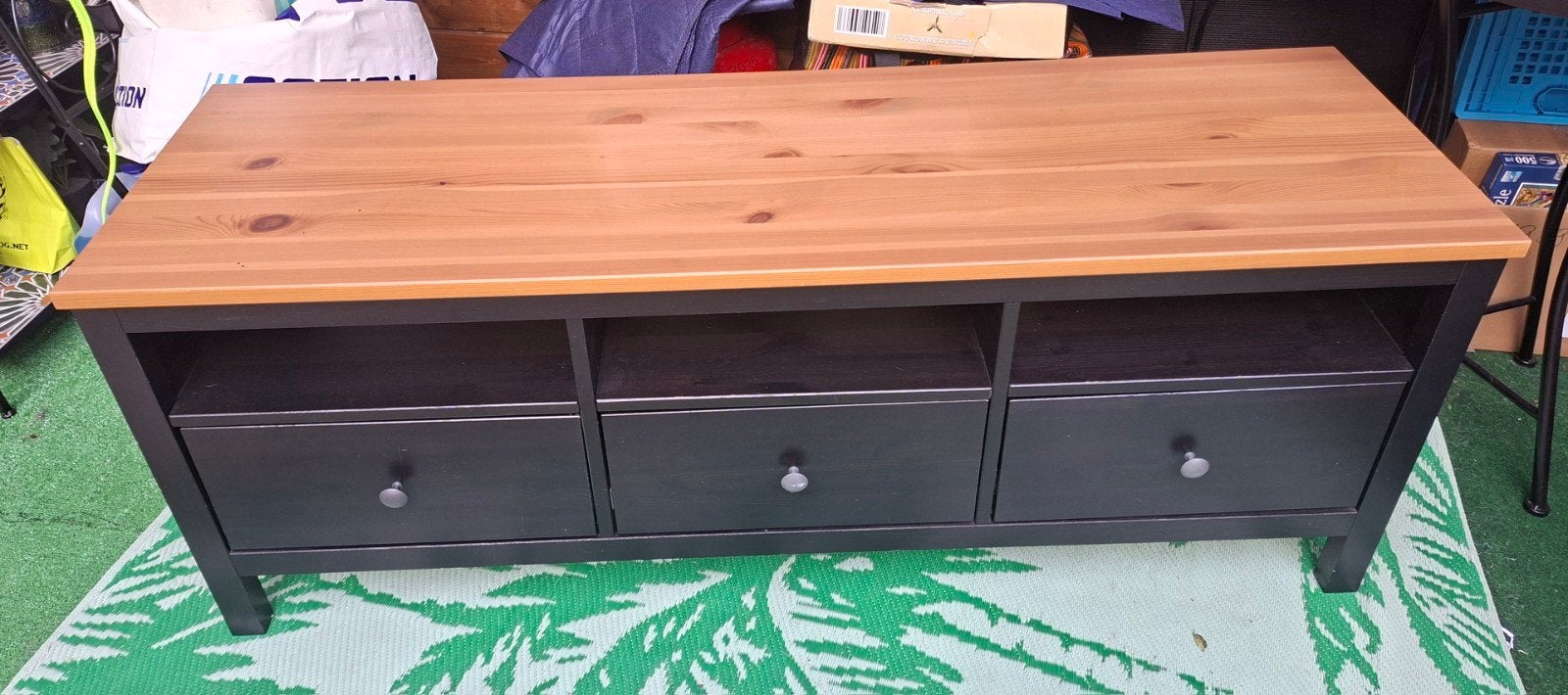 okea hemnes tv bank, Enlèvement, Comme neuf, Pin