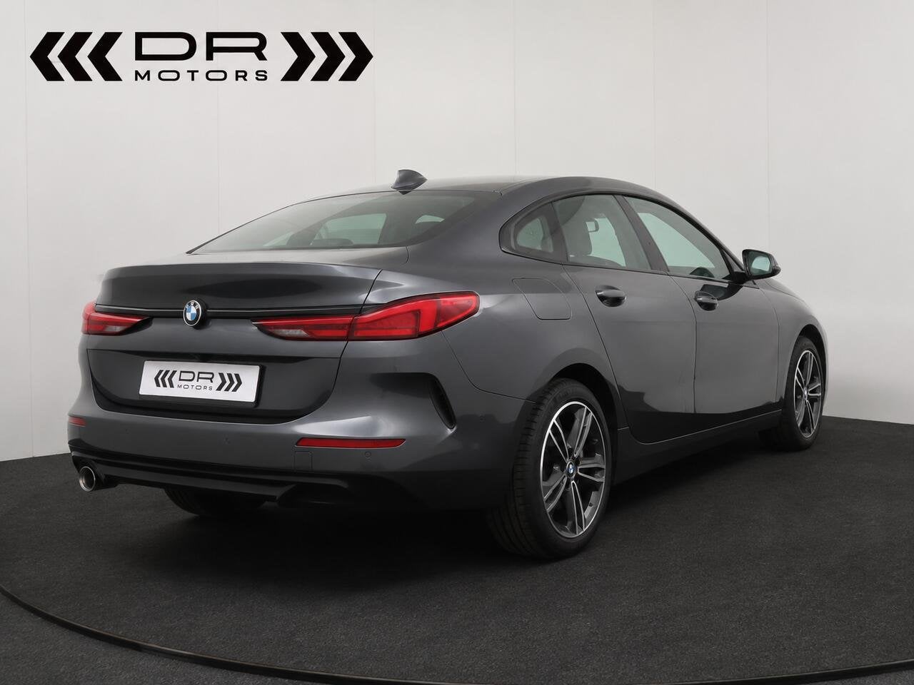 BMW 218 Gran Coupé GRAN COUPE - AUTOMAAT - SPORT - VERWARMD, Auto's, BMW, 4 deurs, USB, Bedrijf, 3 cilinders