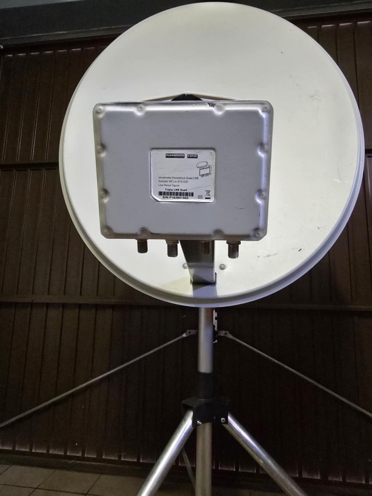 Satelliet schotel, Ophalen