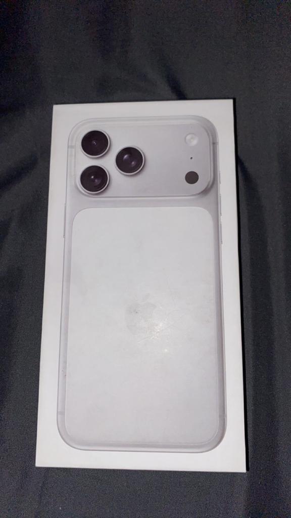 Iphone 17 PRO MAX 512GB, SILVER!, Télécoms, Téléphonie mobile | Housses, Coques & Façades | Apple iPhone, Enlèvement, IPhone 17