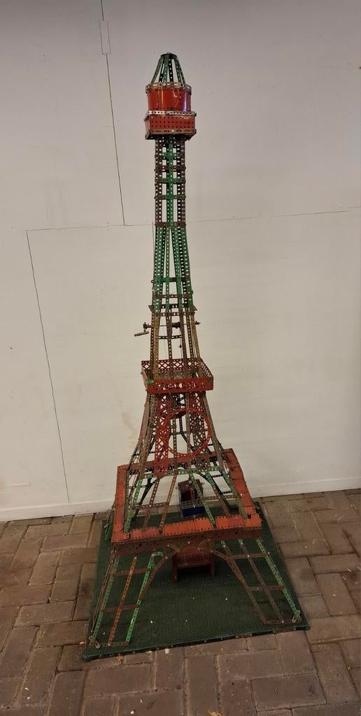Zeer oude mecano  eifeltoren, Antiek en Kunst, Ophalen