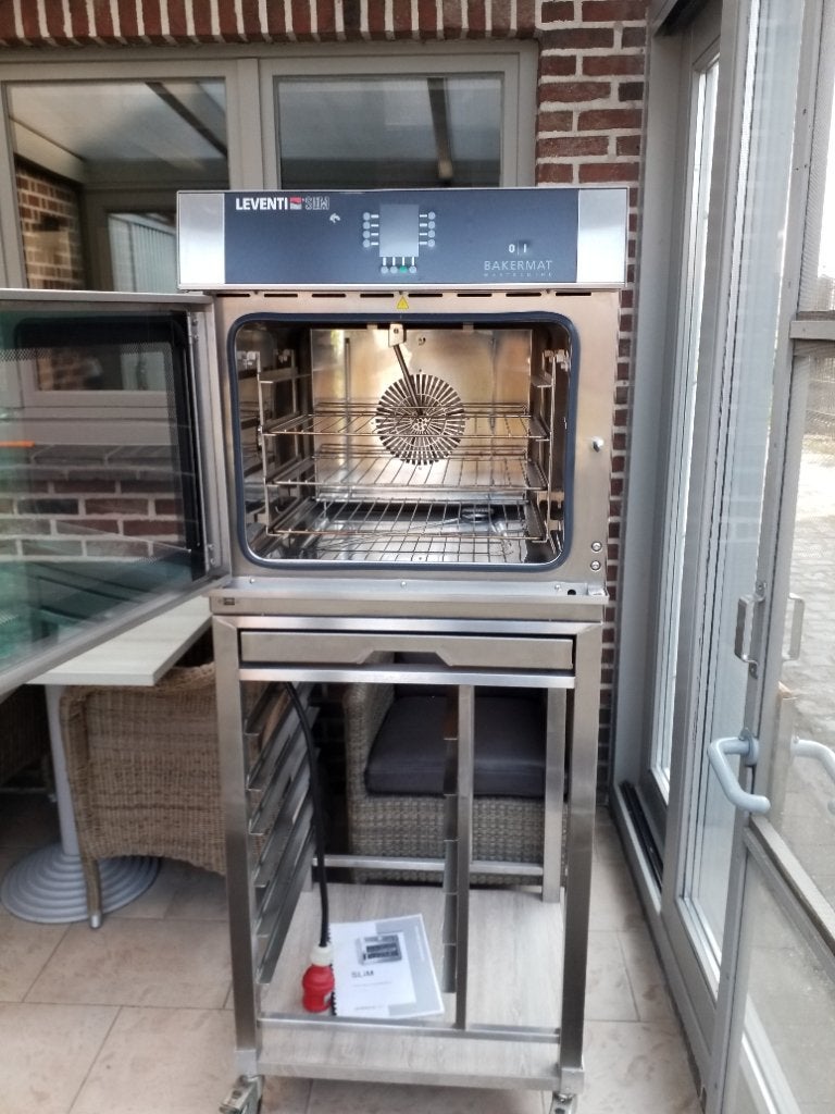 Oven, Leventi, Comme neuf, Enlèvement, 60 cm ou plus