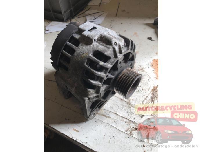 Dynamo d'un Renault Laguna, Renault, -, 3 mois de garantie, Utilisé