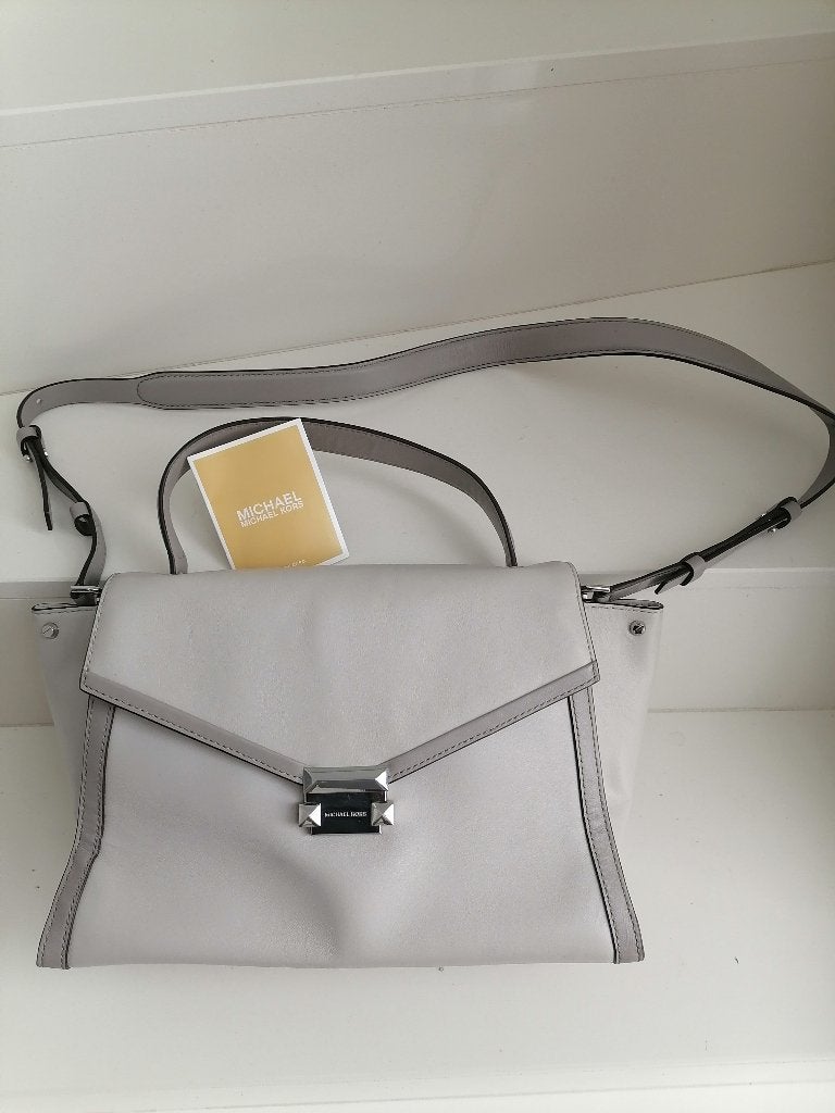 Sac à main Dame de Michael Kors, Bijoux, Sacs & Beauté, Enlèvement ou Envoi, Neuf, Gris, Sac à main